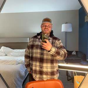 Meet your Posher, Chase